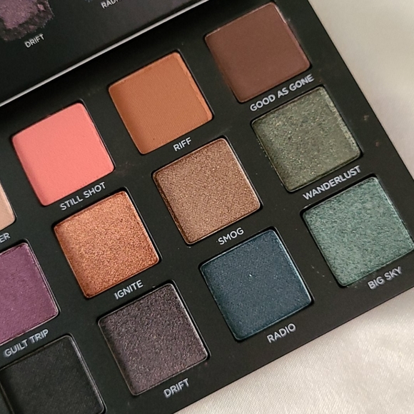 Urban Decay Born to Run Eyeshadow Palette